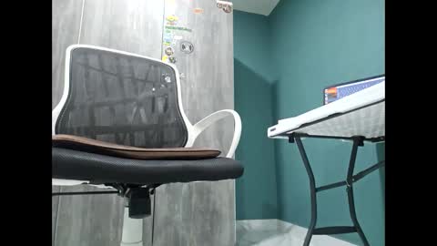 Snapshot of koto420 chatting on March 4, 2025, 1:34 am Koto Bombon online show from March 4, 2025, 1:34 am