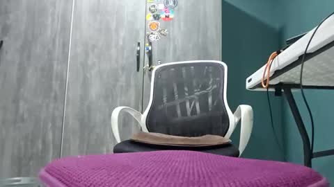 Snapshot of koto420 chatting on January 9, 2026, 12:02 am Koto Bombon online show from January 9, 2026, 12:02 am