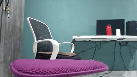 Snapshot of koto420 chatting on February 18, 2026, 11:55 pm Koto Bombon online show from February 18, 2026, 11:55 pm