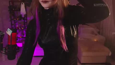 Snapshot of kottyaa_ch chatting on October 31, 2025, 7:37 pm Kottyaa cb FOLLOWING online show from October 31, 2025, 7:37 pm