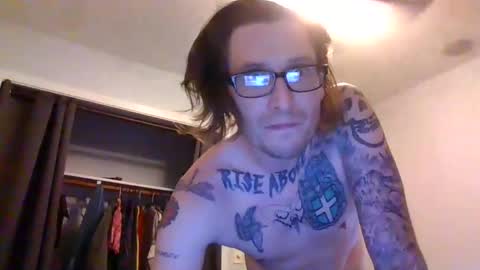 Snapshot of krasher2313 chatting on February 22, 2025, 1:44 am hard hung horny online show from February 22, 2025, 1:44 am