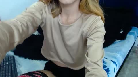 kratos_and_afrodita online show from January 15, 2026, 12:04 am