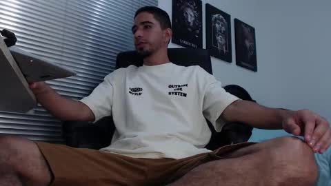 Snapshot of kratoswolf chatting on February 20, 2026, 7:47 pm kratoswolf online show from February 20, 2026, 7:47 pm