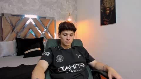 Kraven online show from November 11, 2025, 3:06 am