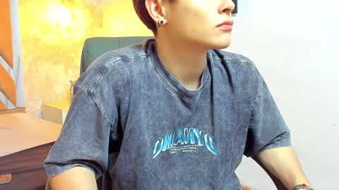 Snapshot of kraven_lust chatting on February 4, 2026, 3:01 am Kraven online show from February 4, 2026, 3:01 am