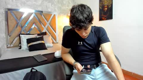 Snapshot of kraven_lust chatting on February 5, 2026, 3:11 am Kraven online show from February 5, 2026, 3:11 am