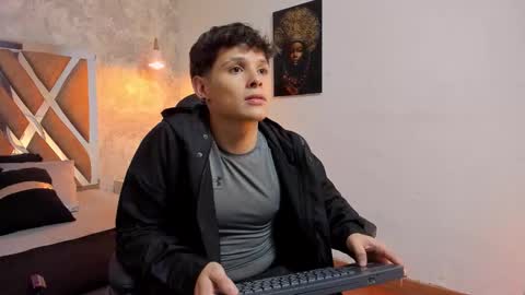 Snapshot of kraven_lust chatting on February 14, 2026, 3:14 am Kraven online show from February 14, 2026, 3:14 am