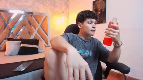 Snapshot of kraven_lust chatting on February 24, 2026, 3:48 am Kraven online show from February 24, 2026, 3:48 am