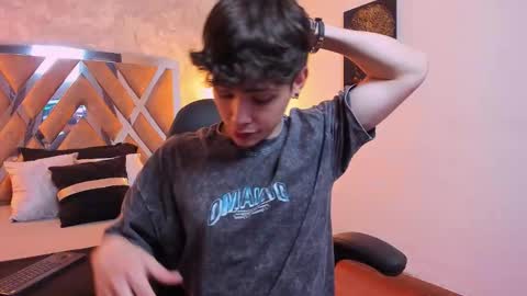 Snapshot of kraven_lust chatting on March 18, 2026, 3:09 am Kraven online show from March 18, 2026, 3:09 am