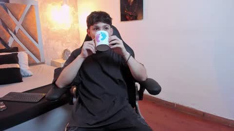 Snapshot of kraven_lust chatting on March 26, 2026, 3:01 am Kraven online show from March 26, 2026, 3:01 am