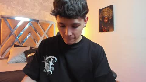 Snapshot of kraven_lust chatting on April 7, 2026, 3:07 am Kraven online show from April 7, 2026, 3:07 am