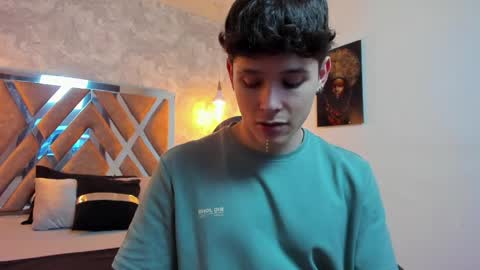 Snapshot of kraven_lust chatting on April 11, 2026, 3:33 am Kraven online show from April 11, 2026, 3:33 am