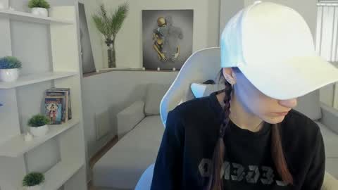krisdoeill online show from April 19, 2026, 2:22 am