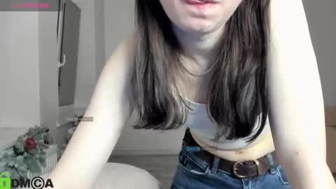 Snapshot of krisslimada chatting on February 19, 2026, 9:33 pm KrissLimada online show from February 19, 2026, 9:33 pm