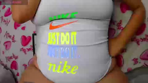 krissone online show from September 23, 2025, 11:52 pm