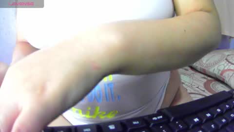 krissone online show from October 9, 2025, 10:52 pm