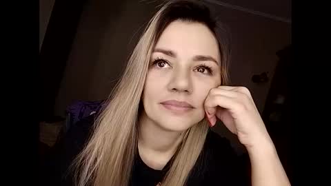 Snapshot of krisssexi chatting on January 10, 2025, 5:05 am KrissSexi online show from January 10, 2025, 5:05 am