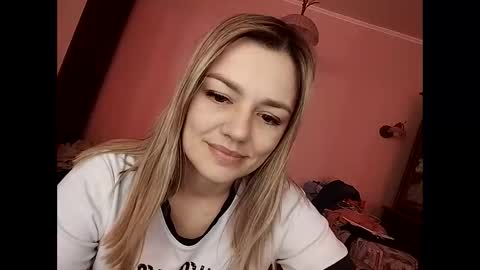 Snapshot of krisssexi chatting on February 17, 2025, 9:13 am KrissSexi online show from February 17, 2025, 9:13 am