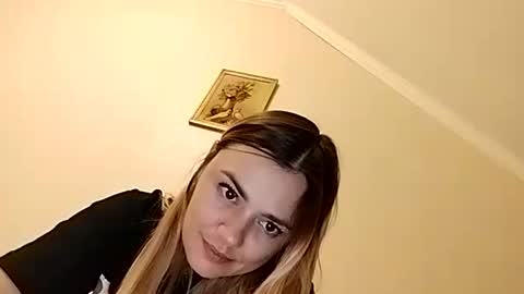 Snapshot of krisssexi chatting on September 23, 2025, 7:28 pm KrissSexi online show from September 23, 2025, 7:28 pm