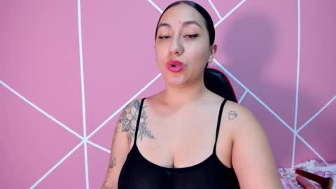 Snapshot of krissttal__ chatting on September 10, 2025, 10:59 am kristal online show from September 10, 2025, 10:59 am