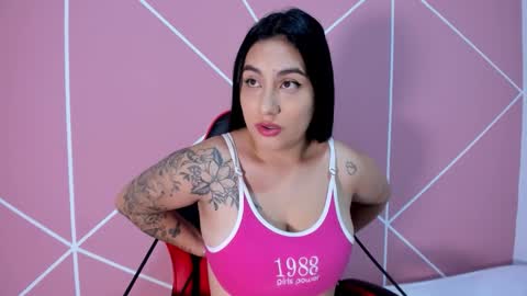 Snapshot of krissttal__ chatting on September 16, 2025, 10:38 am kristal online show from September 16, 2025, 10:38 am