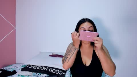 Snapshot of krissttal__ chatting on September 19, 2025, 8:38 am kristal online show from September 19, 2025, 8:38 am
