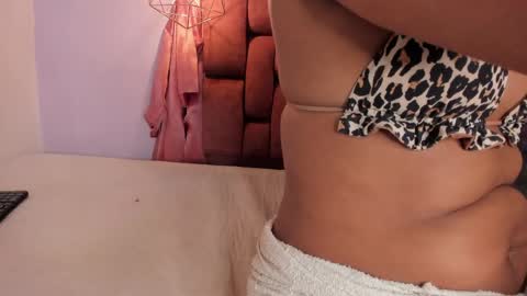 Snapshot of kristakinnky chatting on April 4, 2026, 12:02 pm BETANIA online show from April 4, 2026, 12:02 pm