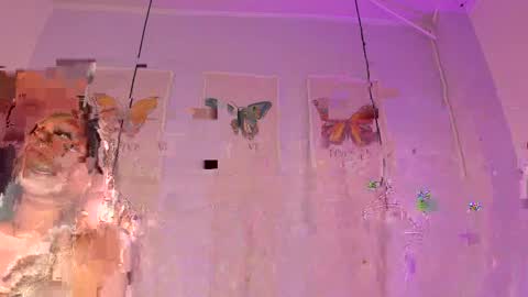 Snapshot of kristakinnky chatting on April 9, 2026, 11:59 am BETANIA online show from April 9, 2026, 11:59 am