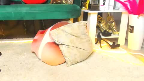 Kristal Luxe online show from September 21, 2025, 6:04 am