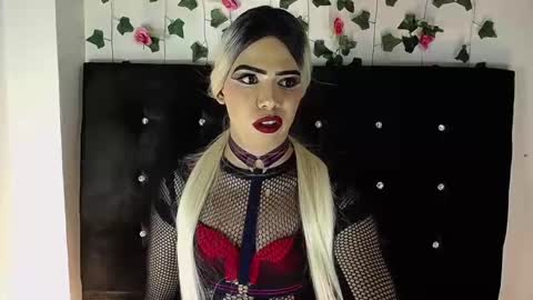 kristal_queen01 online show from April 1, 2026, 1:41 pm