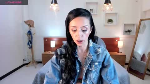 Snapshot of kristen_garner chatting on January 19, 2025, 12:06 am Sophia online show from January 19, 2025, 12:06 am
