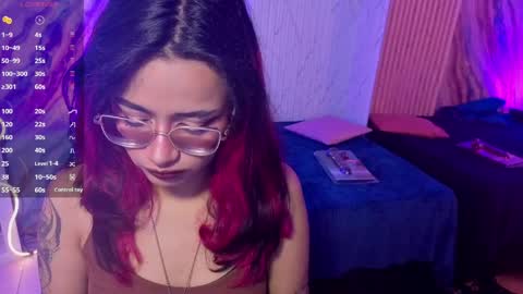 Snapshot of kristen_tay chatting on May 19, 2026, 3:02 am kristen_tay online show from May 19, 2026, 3:02 am