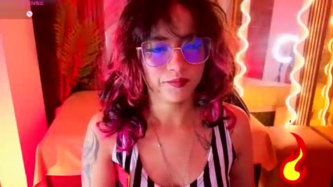 Snapshot of kristen_tay chatting on June 20, 2026, 2:47 am kristen_tay online show from June 20, 2026, 2:47 am
