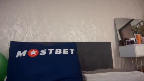 KristenFlame online show from January 12, 2025, 12:55 pm