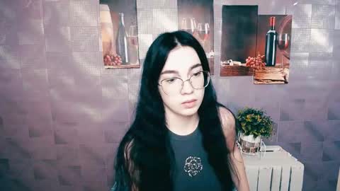 Kristen online show from September 22, 2025, 8:16 am