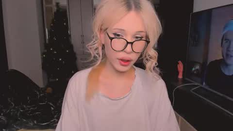 kristialsoopp online show from January 11, 2026, 6:46 pm