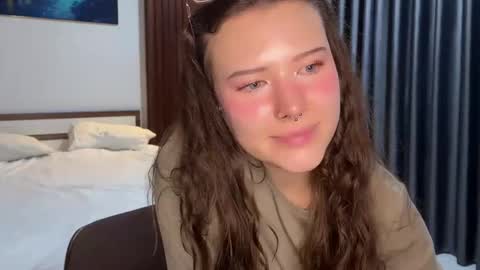 Snapshot of kristiekitty chatting on May 20, 2026, 9:43 pm kristiekitty online show from May 20, 2026, 9:43 pm