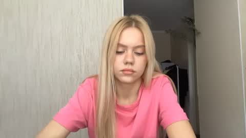 Snapshot of kristifelicien chatting on July 7, 2026, 6:47 am Blake online show from July 7, 2026, 6:47 am