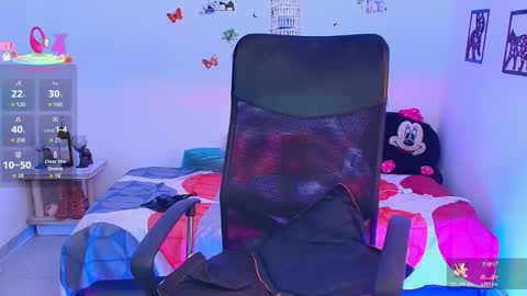 Kristin  online show from February 25, 2026, 3:05 am