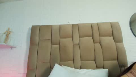 Kristin online show from September 19, 2025, 11:33 am