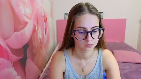 Kristina Adel online show from February 3, 2025, 8:02 am