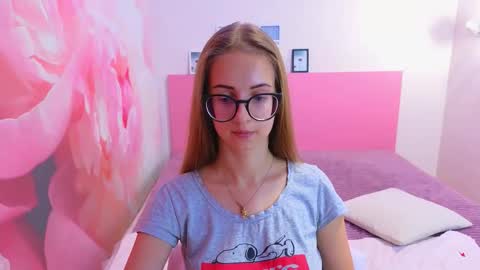 Kristina Adel online show from October 10, 2025, 8:13 am