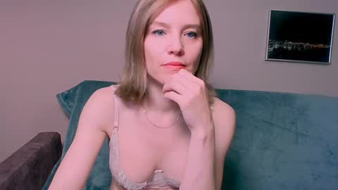 kristina_vagner online show from March 19, 2026, 1:42 am