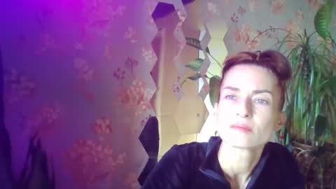 Snapshot of kristinagold44 chatting on February 4, 2025, 1:06 pm Kristina online show from February 4, 2025, 1:06 pm