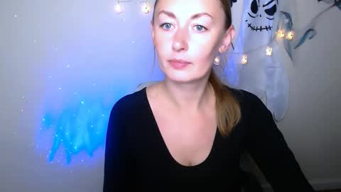 Snapshot of kristinahech_ chatting on October 12, 2025, 7:07 am Kristi online show from October 12, 2025, 7:07 am