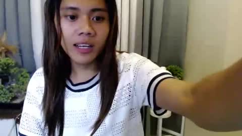 kristine_fox online show from April 21, 2026, 3:50 pm