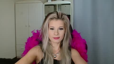 KristineAmore online show from October 23, 2025, 7:29 am