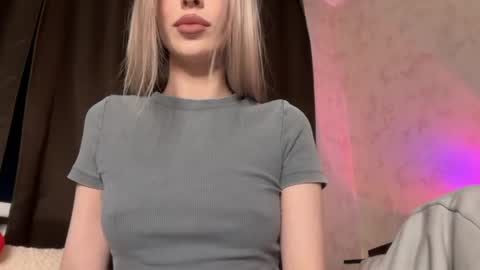 Kristy and Alice online show from April 20, 2026, 6:42 pm