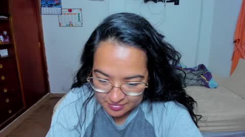 Kroline  online show from January 16, 2025, 3:02 am