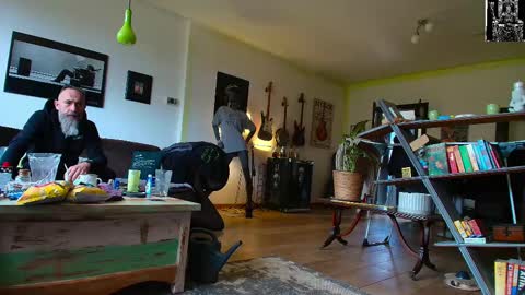 Snapshot of krummersaebel chatting on February 24, 2025, 12:16 pm krummersaebel online show from February 24, 2025, 12:16 pm